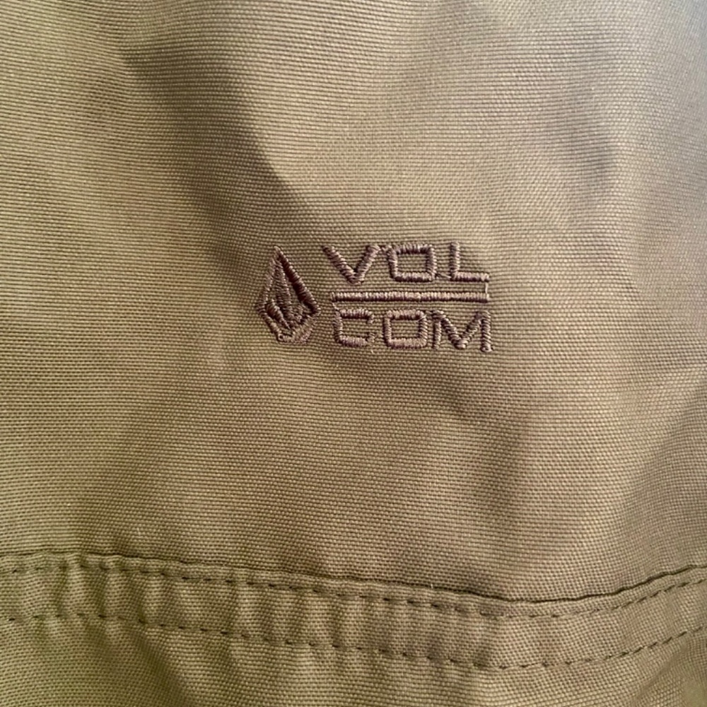 Light Green and Olive Two-Tone Hooded Jacket - Picture 3 of 7